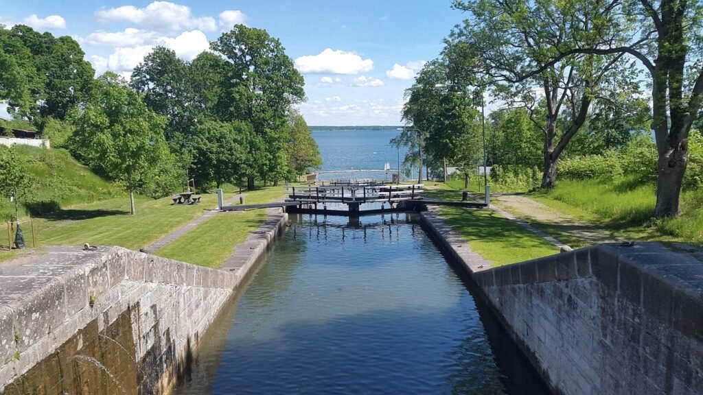 Hvad skal man se i Motala en uforglemmelig guide