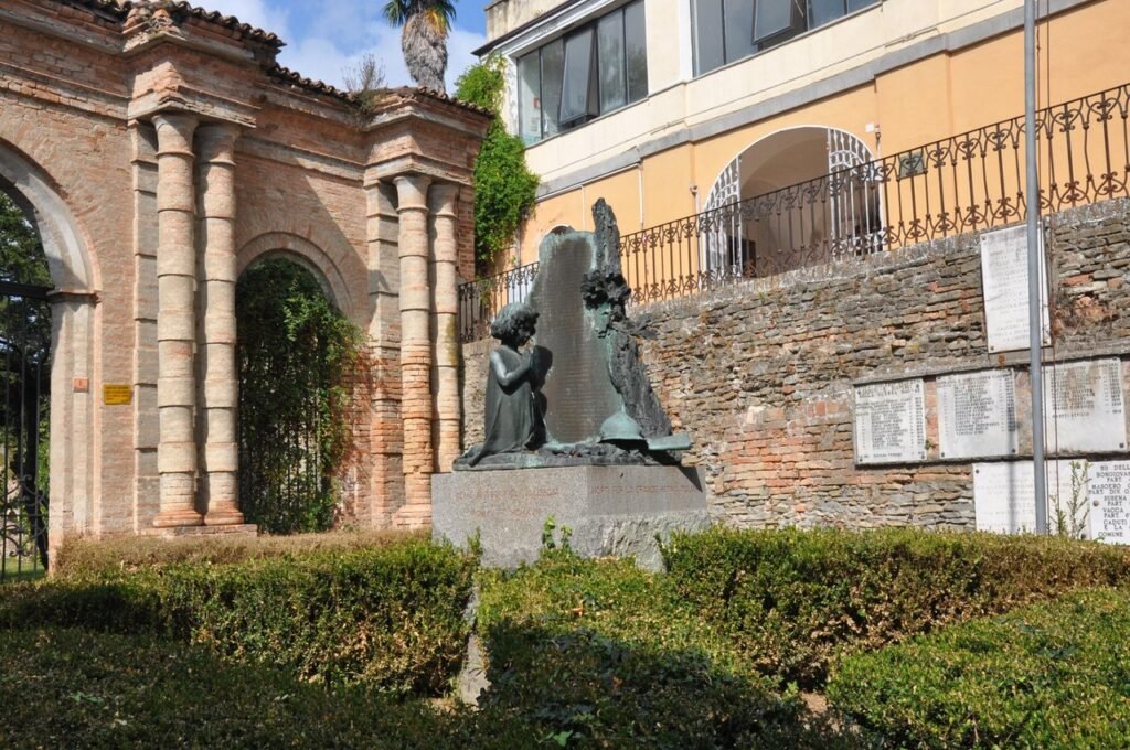 Hvad skal man se i Neive? Guide til de bedste oplevelser