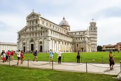 Hvad skal man se i Pisa: Tips til uforglemmelige oplevelser