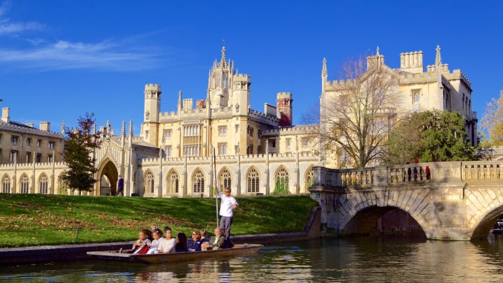 Oplev de bedste seværdigheder i Cambridge – En guide
